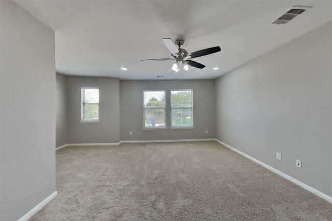 Building Photo - 7718 Balsam Crossing Ln