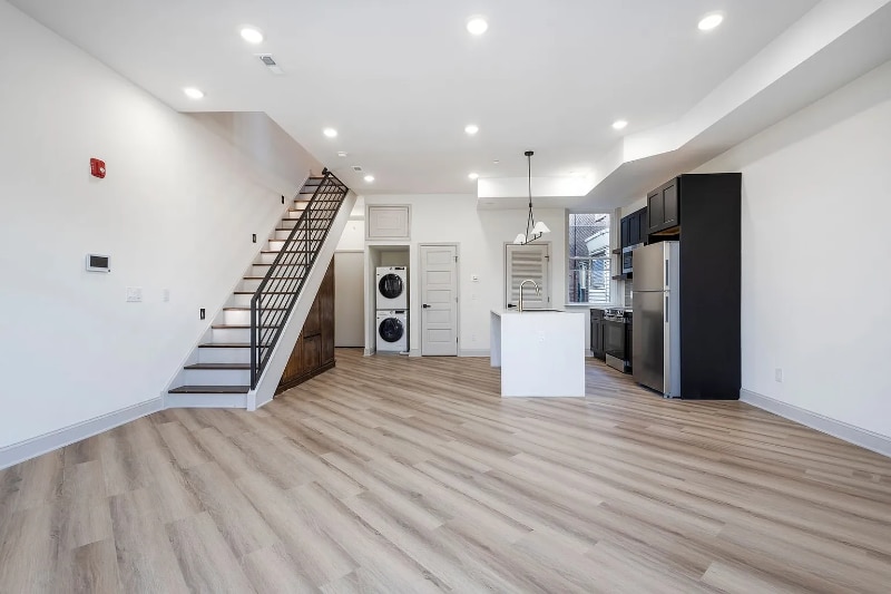 Building Photo - 2227 N 33rd St