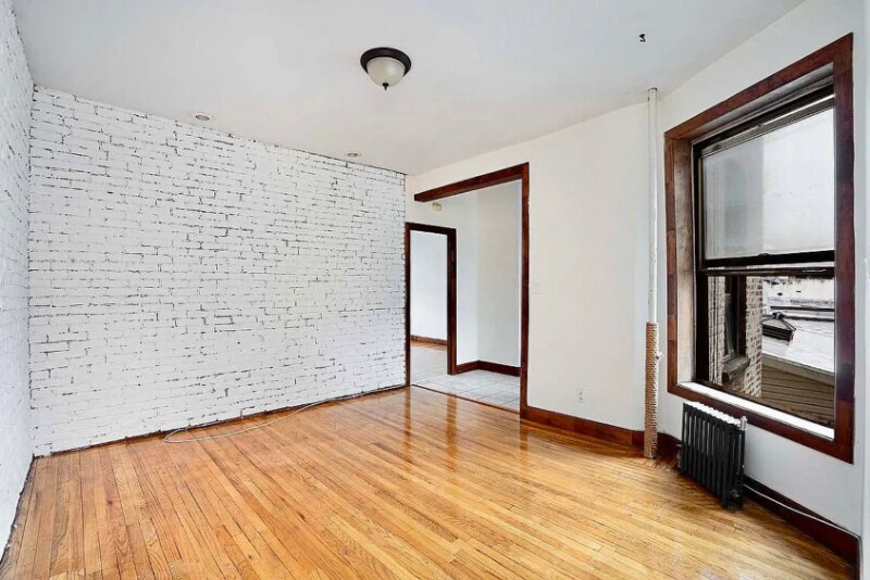 Primary Photo - 203 17th St