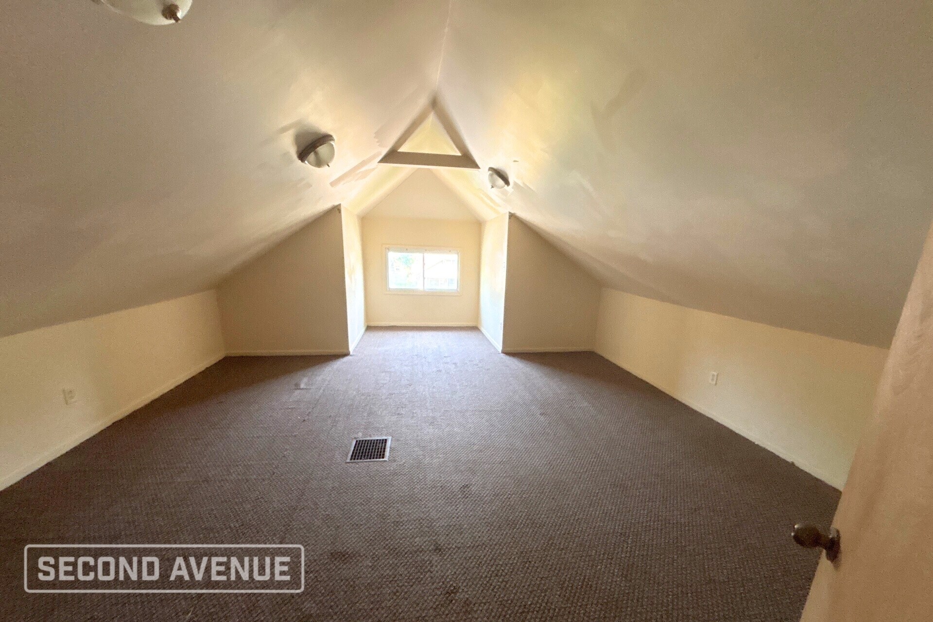 Building Photo - 11140 S Parnell Ave