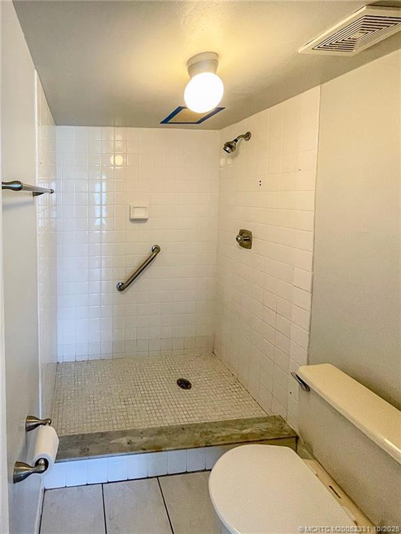 Building Photo - 10680 S Ocean Dr