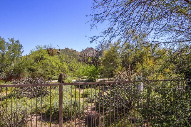 Building Photo - 7180 E Thirsty Cactus Ln