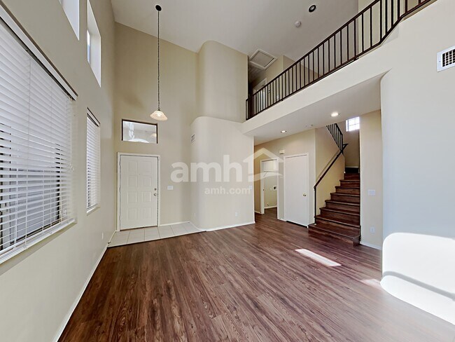 Building Photo - 10008 E Capri Ave