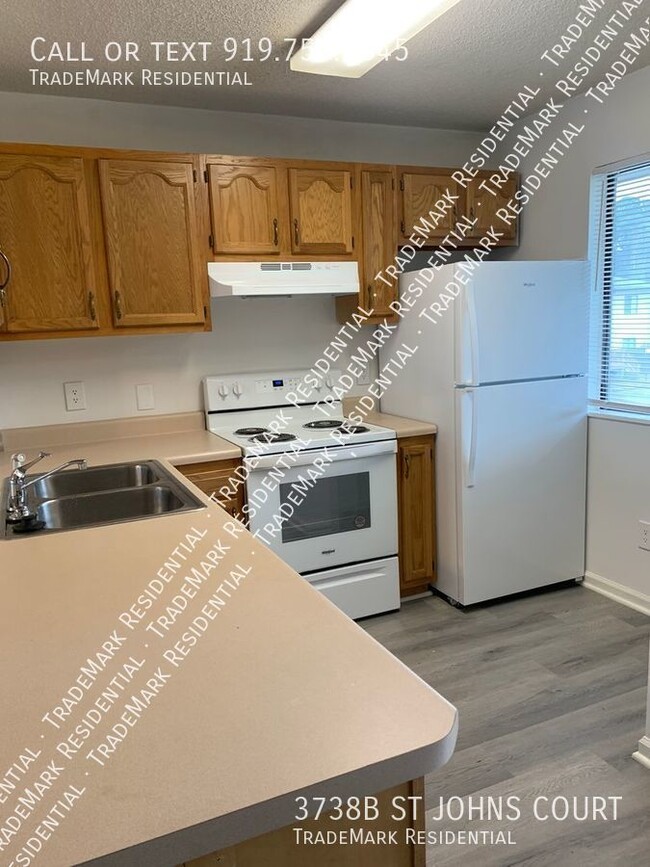 Building Photo - Park Place 2 Bedroom 2 Bath Condo Availabl...