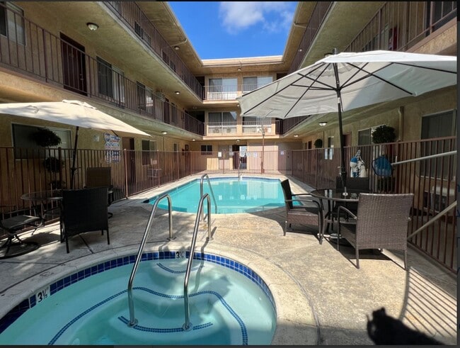 Building Photo - Columbus Apartments