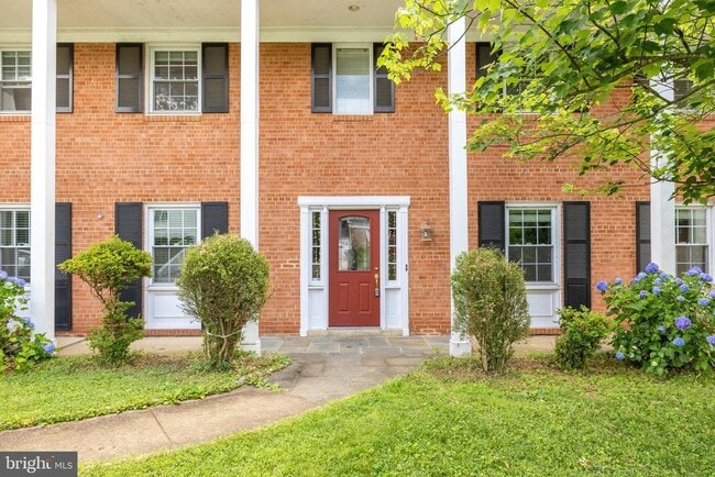 Building Photo - 1311 MacBeth St