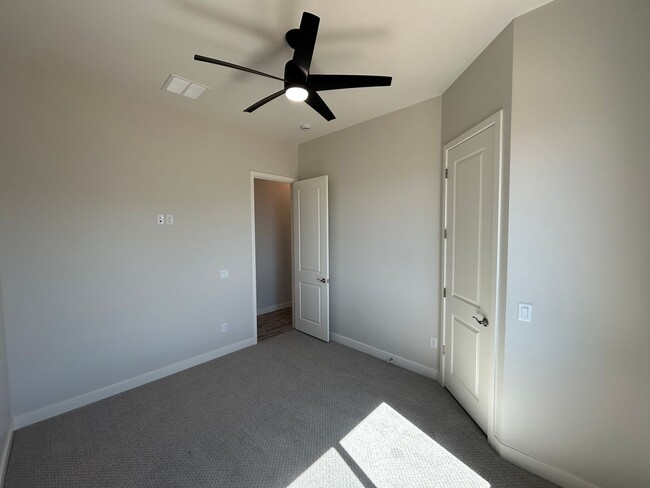 Building Photo - 23175 W Skinner Rd