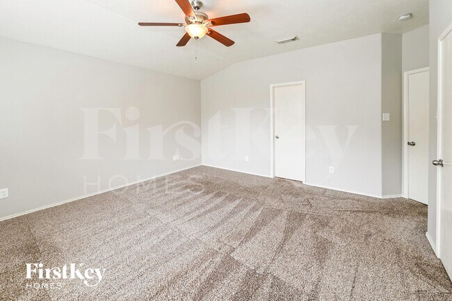 Building Photo - 17822 Seco Creek Ln