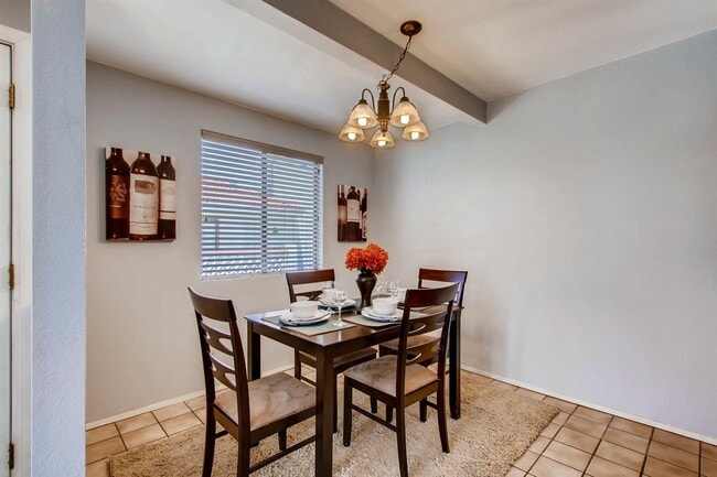 Building Photo - 9444 Twin Trails Dr