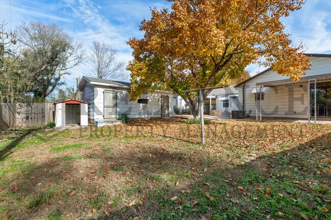 Building Photo - 4263 Cumberland St