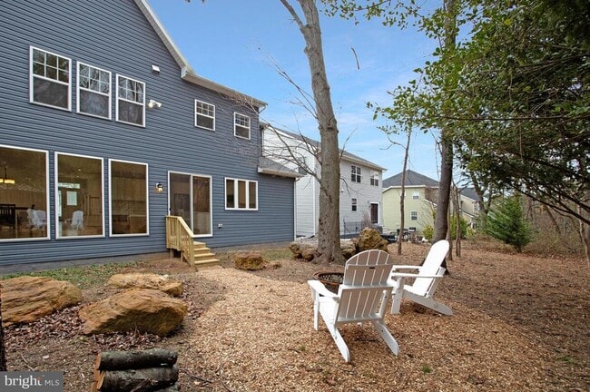 Building Photo - 408 Kosmill Dr