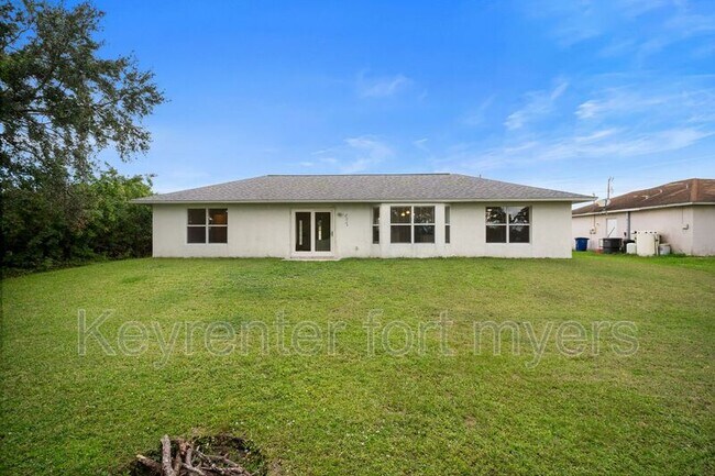 Building Photo - 3011 50th St SW