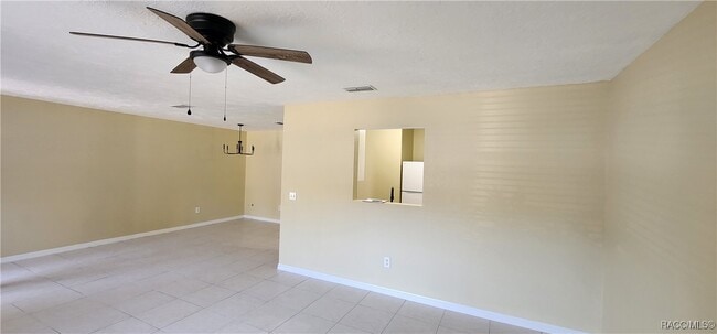 Building Photo - 1164 N Lion Cub Point