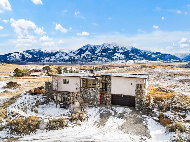 Building Photo - 84 Arcturus Dr