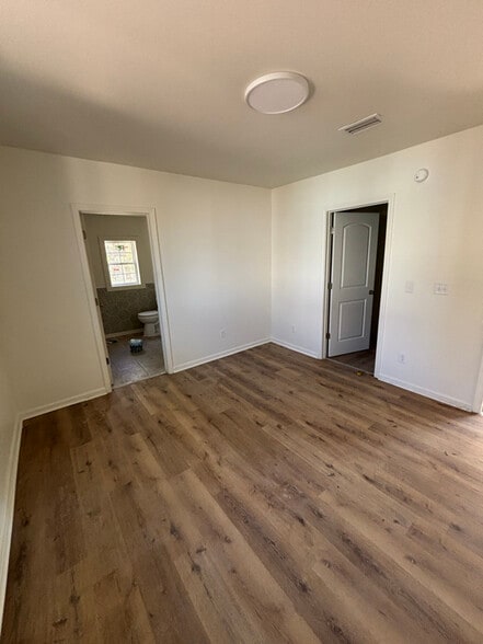 Building Photo - 209 Archer St