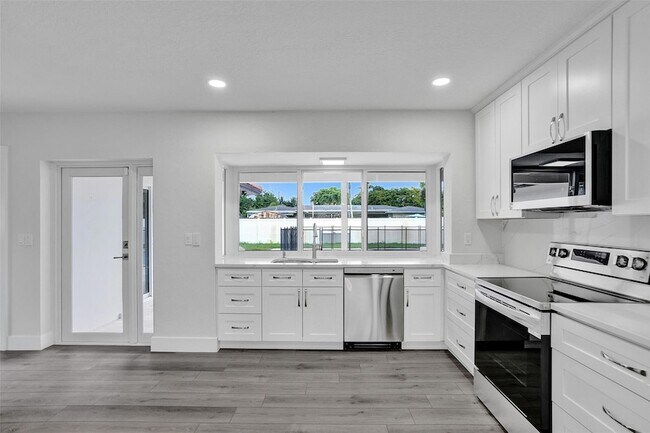 Building Photo - 5361 SW 7th St