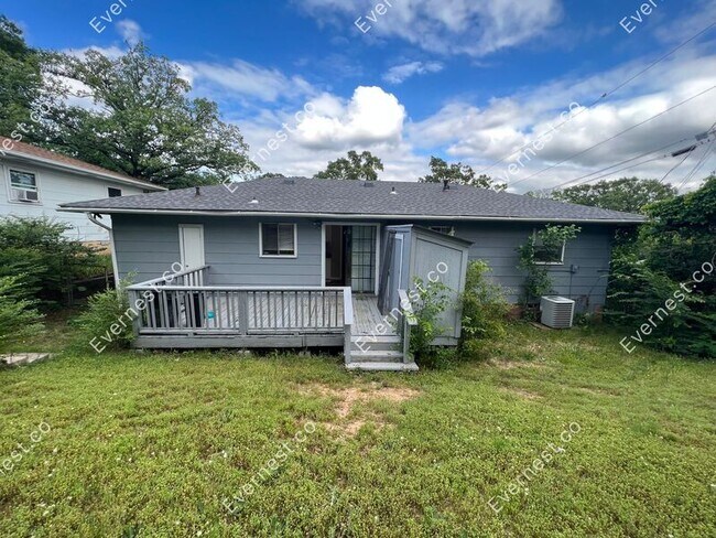 Building Photo - 5603 Bluebell Dr