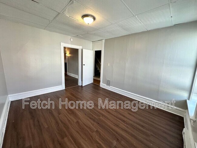 Building Photo - 512 Spruce St