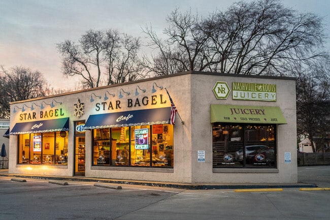 Building Photo - 414 Normandy Cir