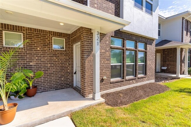 Building Photo - 605 W South St