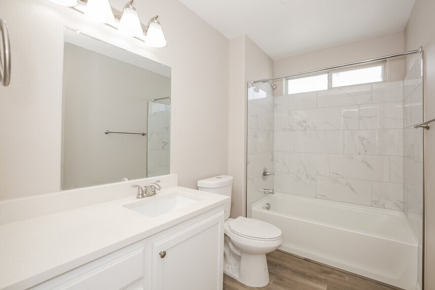 Building Photo - 9503 Diamond Bridge Ave