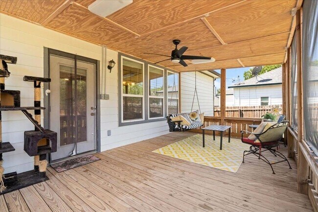 Building Photo - 306 Songwood Dr