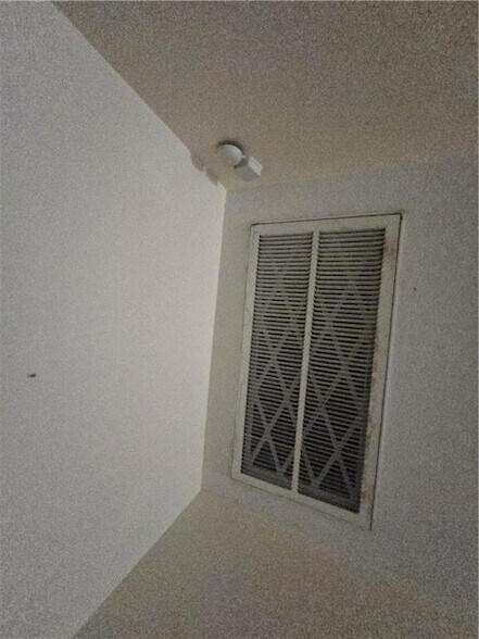 Building Photo - 641 Jefferson Heights Ave