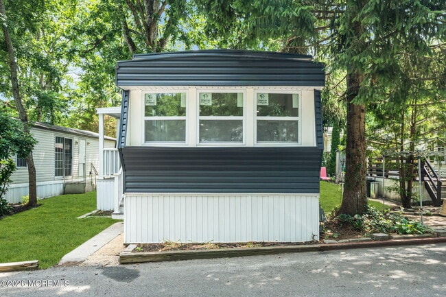 Building Photo - 56 Marcia Memorial Cir