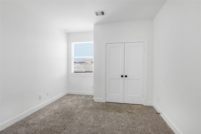 Building Photo - 12946 Rio Mariano Ln