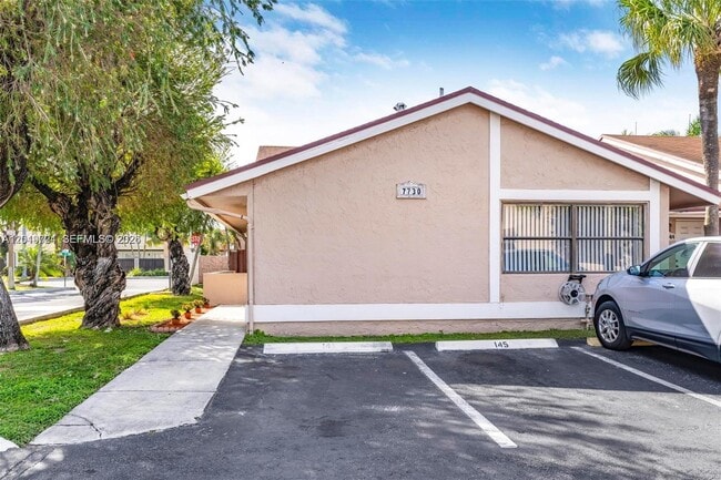 Building Photo - 7730 SW 156th Ct