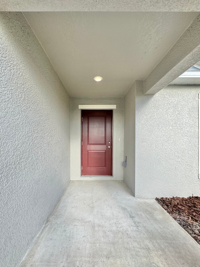 Building Photo - 3083 Totem Rd