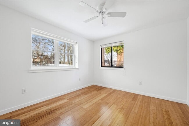 Building Photo - 29 Rolling Rd