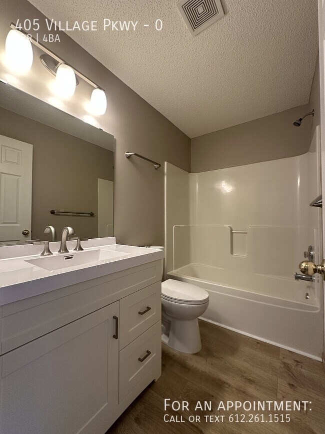 Building Photo - 405 Village Pkwy