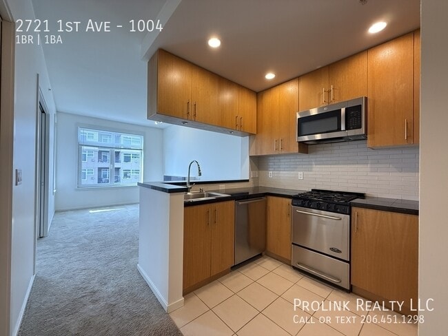 Building Photo - 2721 1st Ave