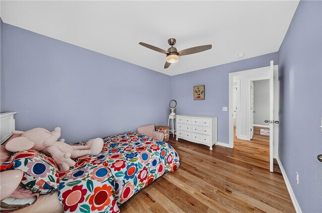 Building Photo - 5803 W Poison Springs Dr
