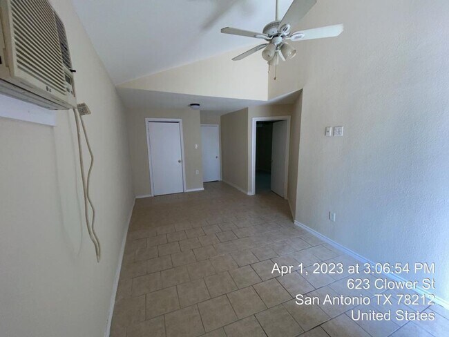 Building Photo - Stylish and Spacious 4-Bedroom Home PLUS C...