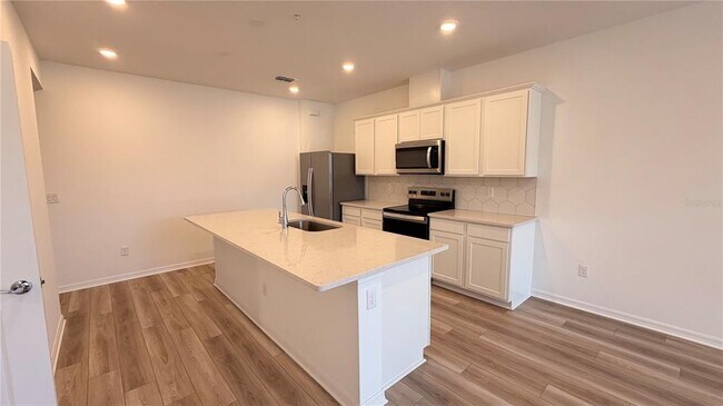 Building Photo - 11405 Nona Sound St