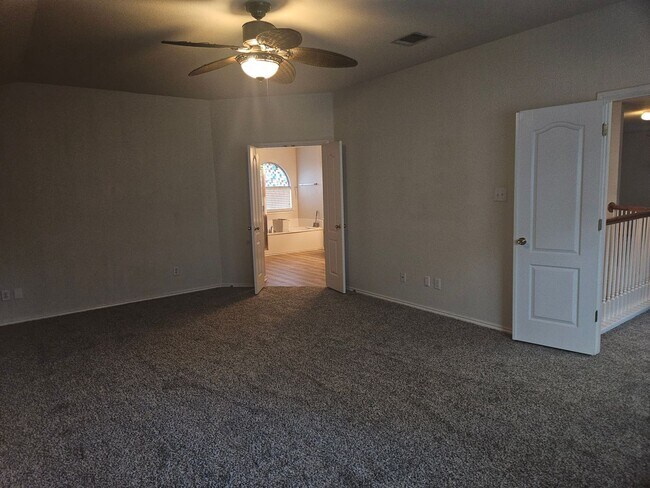 Building Photo - 3 Bedroom in Wildhorse Subdivision