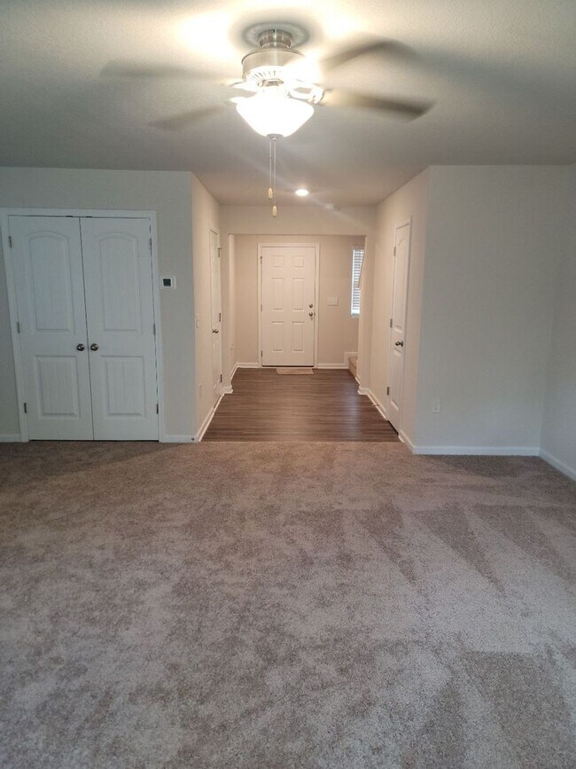 Building Photo - Newer Construction Home in Creedmore Hills!