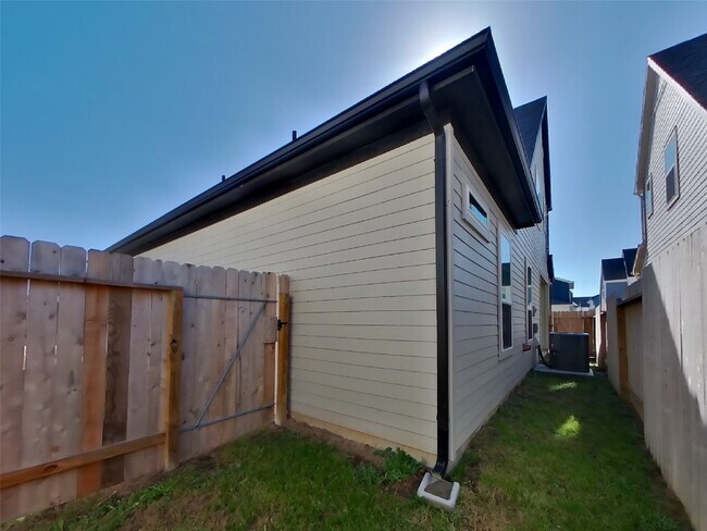 Building Photo - 22824 Frassino Pl