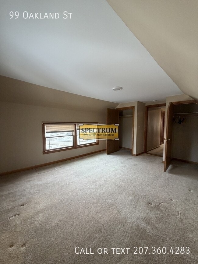 Building Photo - 99 Oakland St