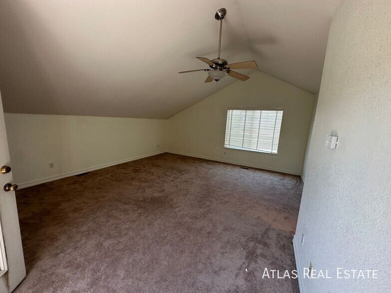 Building Photo - 14078 Blue River Trail