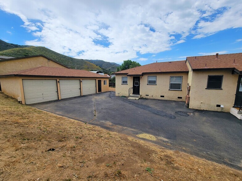 Building Photo - 16911 Glenetta Way