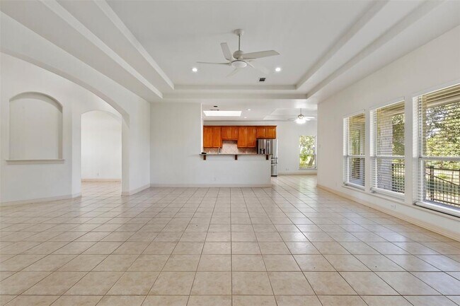 Building Photo - 13700 Madrone Mountain Way