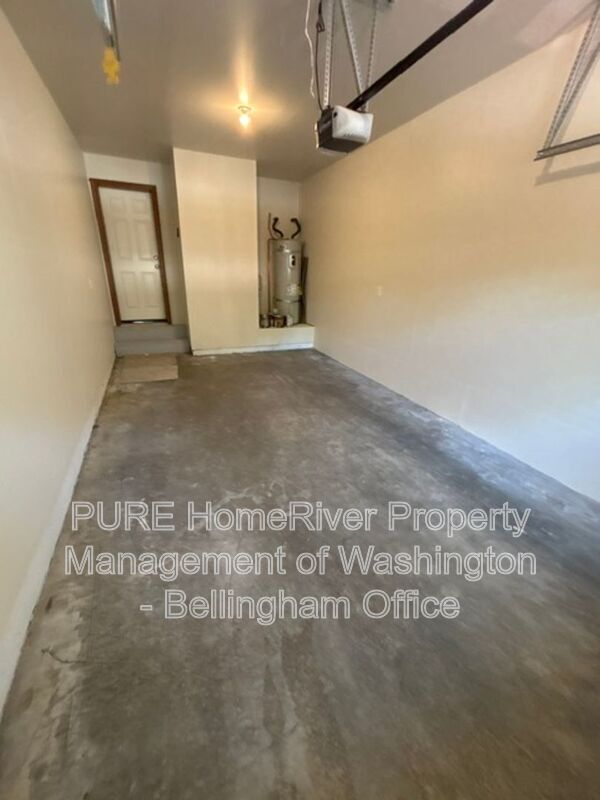 Building Photo - 422 Oak Hill Ln