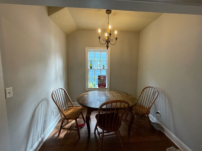 Building Photo - 183 Smith St