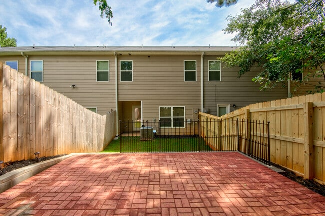 Building Photo - 3619 Brycewood Dr