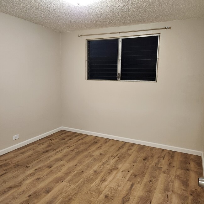 Building Photo - 1426 Ke’eaumoku St