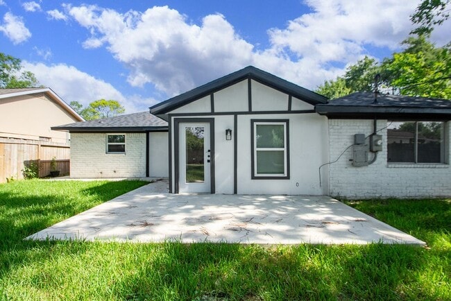 Building Photo - 11423 Hazen St