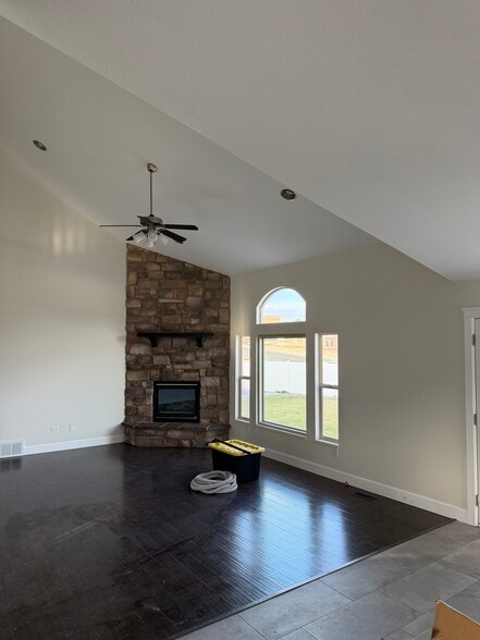Building Photo - 2177 S 875 E